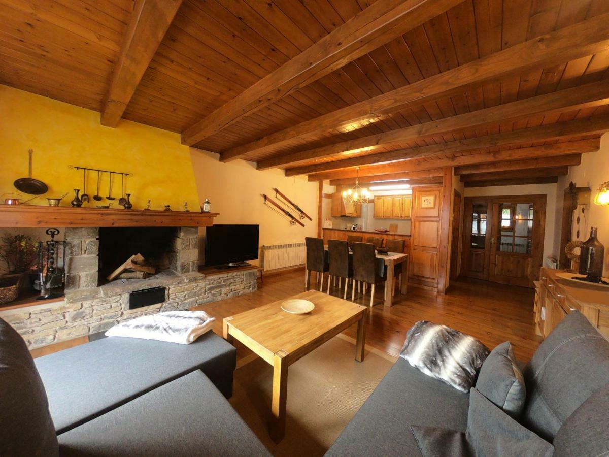 Apartamento Aneto Les Bordes ภายนอก รูปภาพ