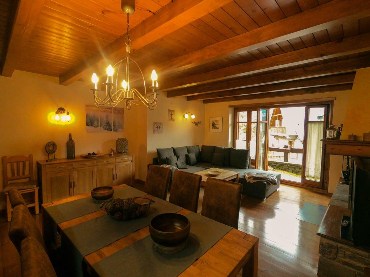 Apartamento Aneto Les Bordes ภายนอก รูปภาพ